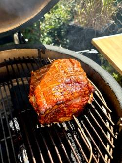 Krustenbraten auf dem Kamado